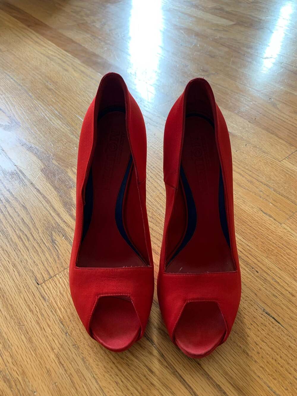Womens Alexander McQueen Red Peep Toe Pumps, Stiletto Size 38/8 EUC!